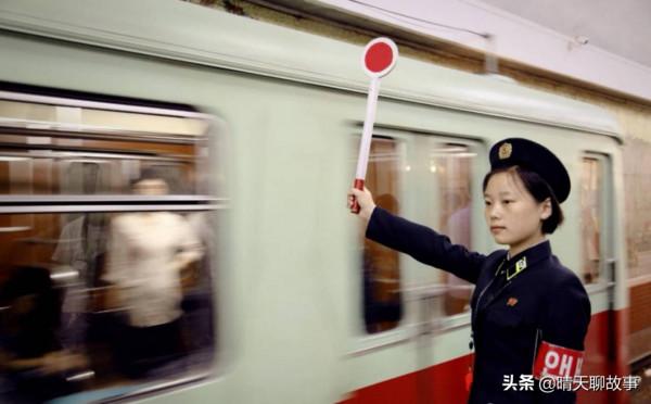 朝鮮地鐵有點像“地宮”，裝飾這麼氣派，也存在不少問題