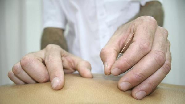 產後腰痛,是“月子”沒坐好嗎?醫生分享了3種方法,有效預防 產後腰痛,是“月子”沒坐好嗎?醫生分享了3種方法,有效預防