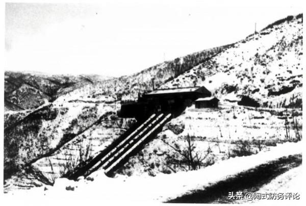 長津湖咬尾戰：美軍九輛重型坦克被堵在水門橋，志願軍追上沒法逃