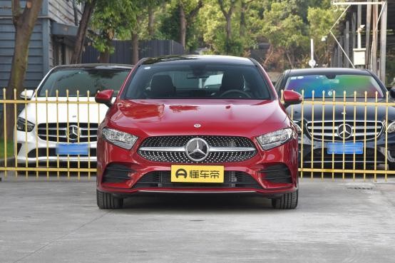 賓士2022款A180L對比奧迪A3 2021款A3 Limousine 35 TFSI進取致雅型