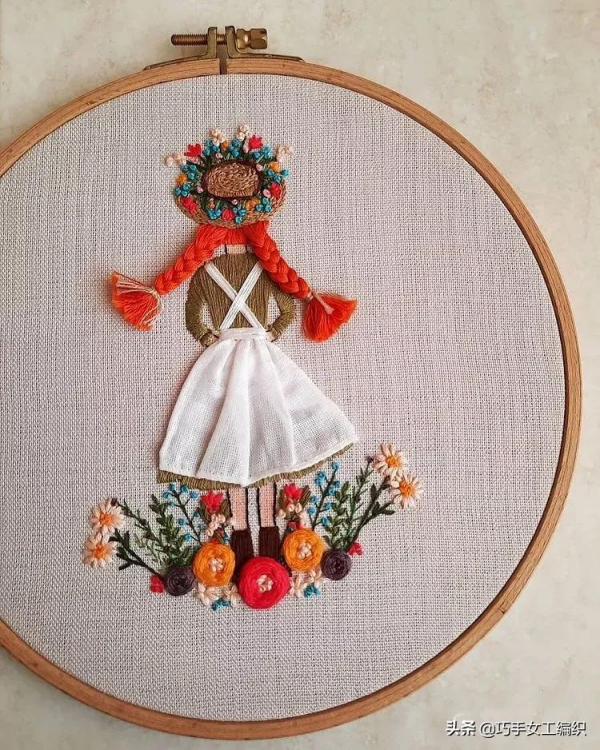 像真發一樣可以編的髮型都能繡出來，如此立體的繡法怎麼能錯過