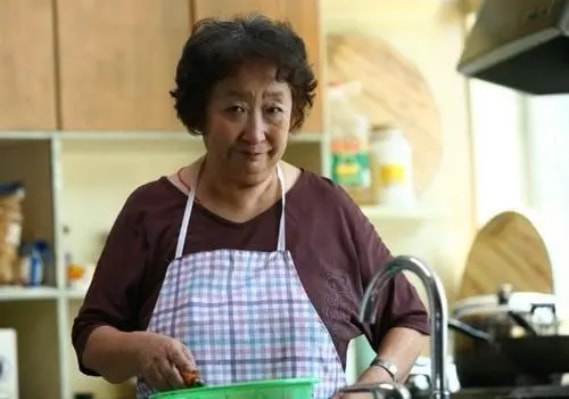 “牛大嬸”彭玉:大女兒離婚,小女兒嫁賣水果小夥兒,67歲二婚 “牛大嬸”彭玉:大女兒離婚,小女兒嫁賣水果小夥兒,67歲二婚