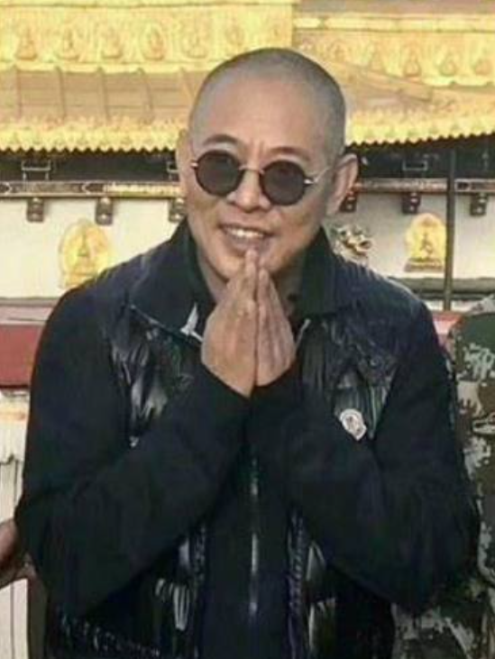 30年前，懷有身孕的黃秋燕被李連杰拋棄，如今她過得怎樣？