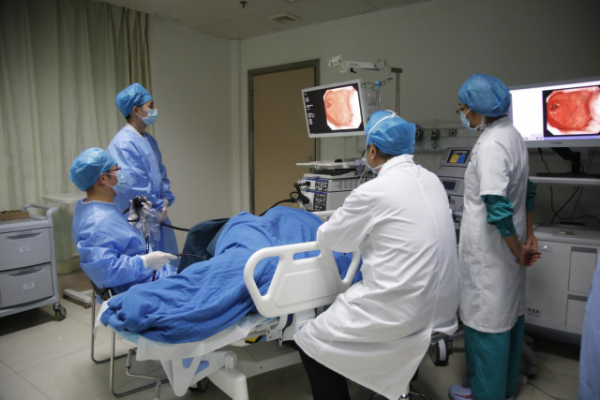 內鏡下套扎無痛清除痔瘡