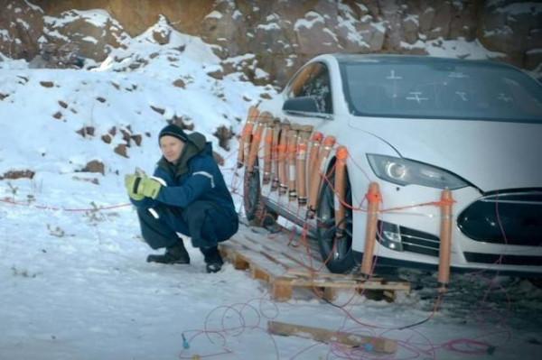 蔚來李斌：“我搞不懂為什麼現在還有人買油車？”同行給出了答案