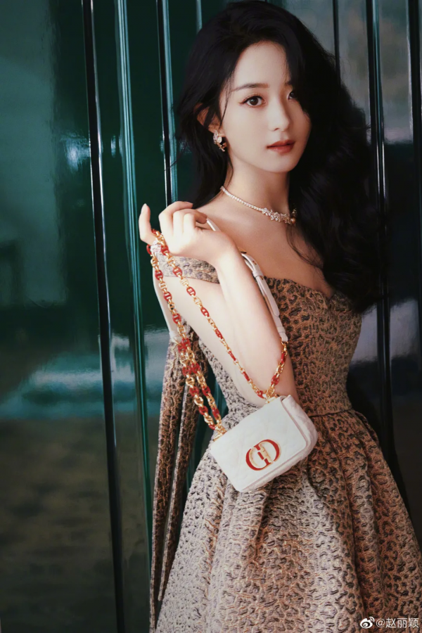 趙麗穎野蠻生長？千璽商業值？鹿晗幾線？王嘉爾物件？劣跡藝人？