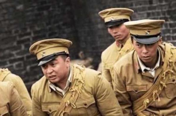 珍寶島一戰上將下令開打，少將抗命不打，戰後上將向他致歉