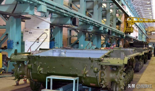 烏克蘭軍力曾經強悍，昔日的世界第三核大國，為何走向衰落？