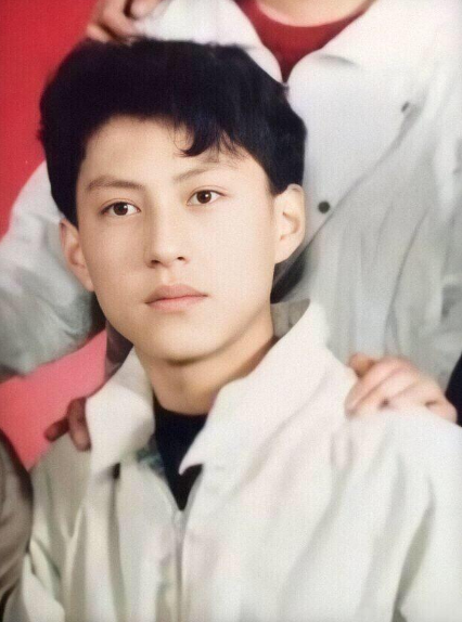 靳東：在父母離異的陰影下長大，離過婚的女人更應該被愛