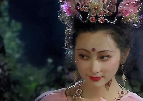 別的演員只是扮仙女漂亮，她們簡直就是神仙本人下凡來