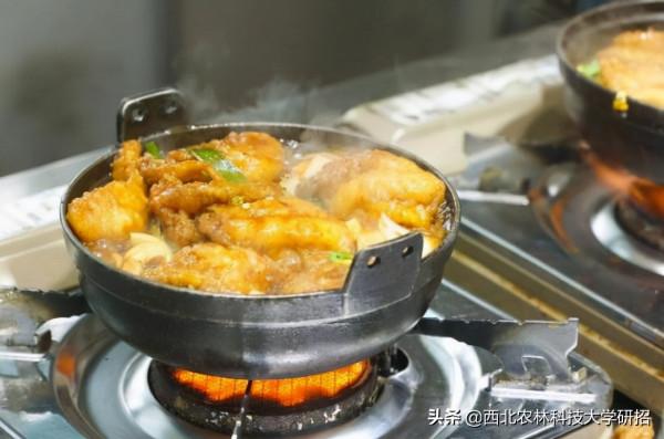 央視“點名”關注!陝西這所高校的全魚宴、巧克力饅頭饞哭網友 央視“點名”關注!陝西這所高校的全魚宴、巧克力饅頭饞哭網友