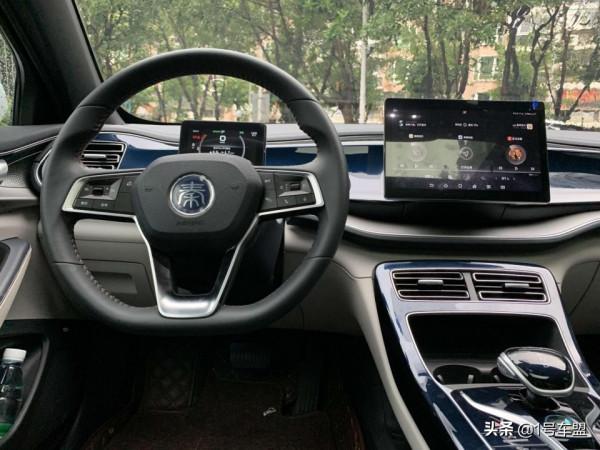 秦PLUS DM-i試駕報告｜11臺車開100公里，累計加油不到300元