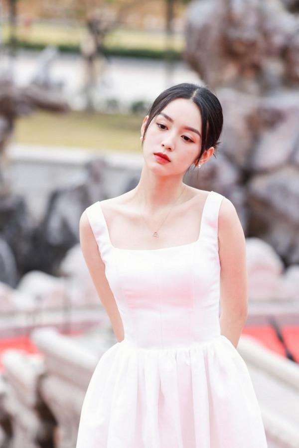 文榮獎紅毯：許凱、任豪、劉浩存、周也、辣目洋子、張予曦、曾黎