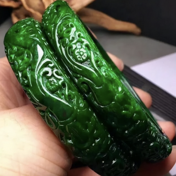 聽起來很霸氣的鐵龍生翡翠價值如何呢