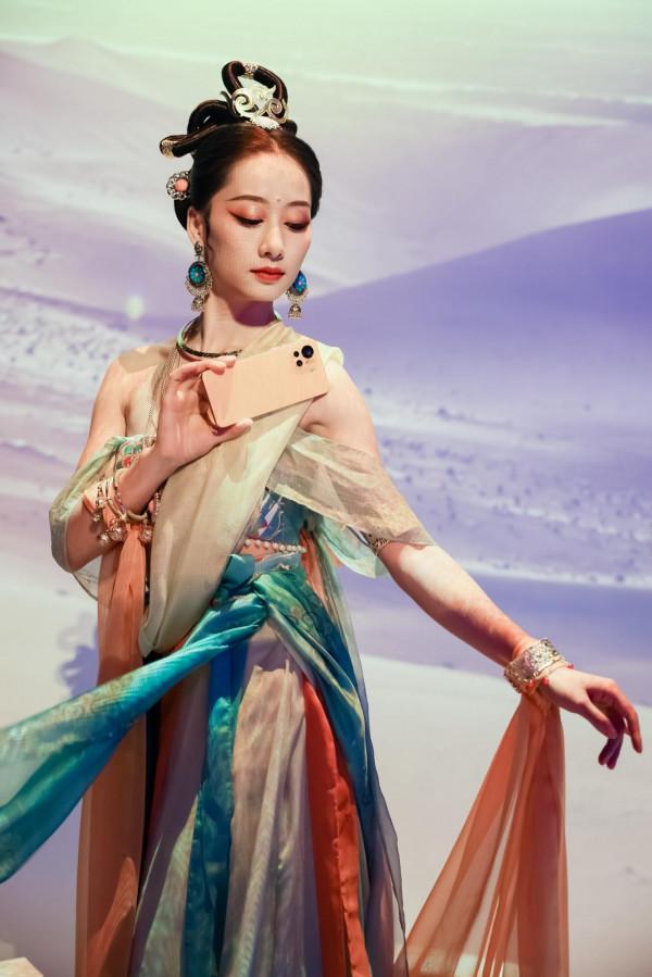 辭舊迎新！新年不妨換款好手機長面子，這4款機型可以直接抄作業