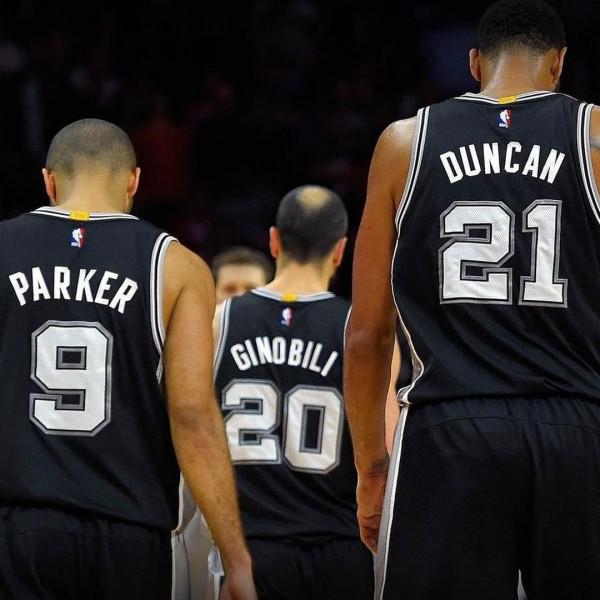 09.20.21,馬刺IG釋出三駕馬車照片與球迷分享