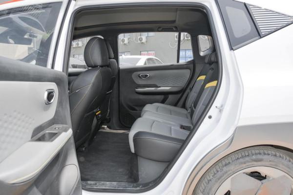 定位SUV，但酷似MPV，空間還超大，10.46萬起售，AION Y如何？