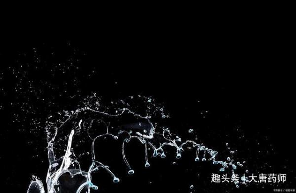 早晨空腹喝的第一杯水選蜂蜜水、淡鹽水還是溫開水?讓你不再糾結 早晨空腹喝的第一杯水選蜂蜜水、淡鹽水還是溫開水?讓你不再糾結