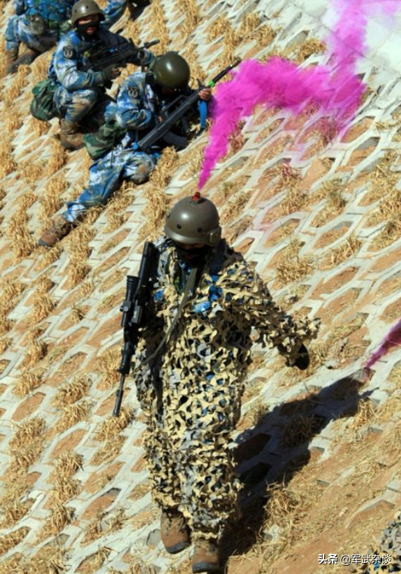 &OpenCurlyDoubleQuote;藍精靈&rdquo;再見！海軍陸戰隊換裝21式軍服，向美國海軍陸戰隊轉變