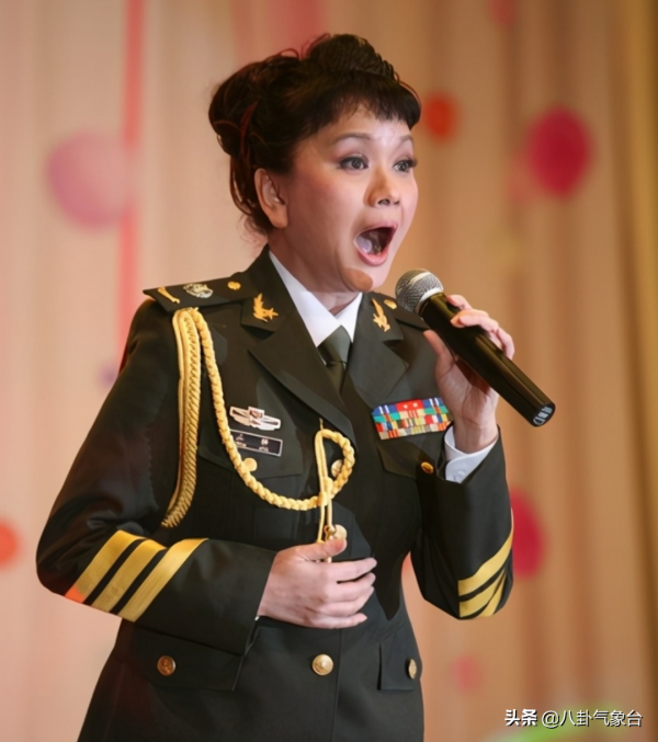 歌唱家王靜的三段情，與聶衛平的婚姻被人詬病，為兒子60歲不再嫁