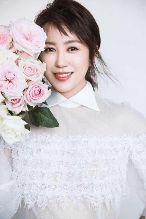 馬麗：27歲成名，36歲嫁小10歲丈夫，因一部電影與沈騰避嫌6年