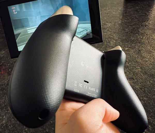 穀粒金剛2 Pro遊戲手柄，帶你感受搖桿玩遊戲的樂趣