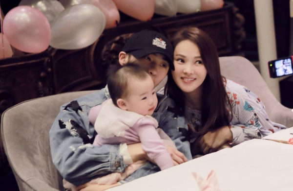 明星閨蜜合照暗藏多少“心機”?躲角度、曬P圖、互相揭短不留情 明星閨蜜合照暗藏多少“心機”?躲角度、曬P圖、互相揭短不留情