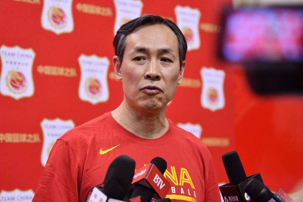 鞏曉彬籃協主席，鳳凰隊成新疆男籃，許利民迎下課危機