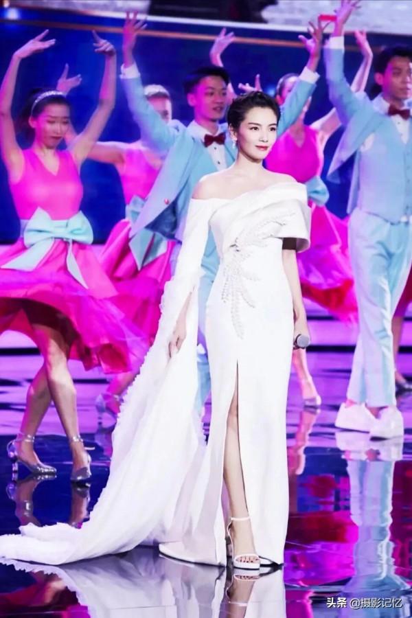 劉濤：逞嬌呈美