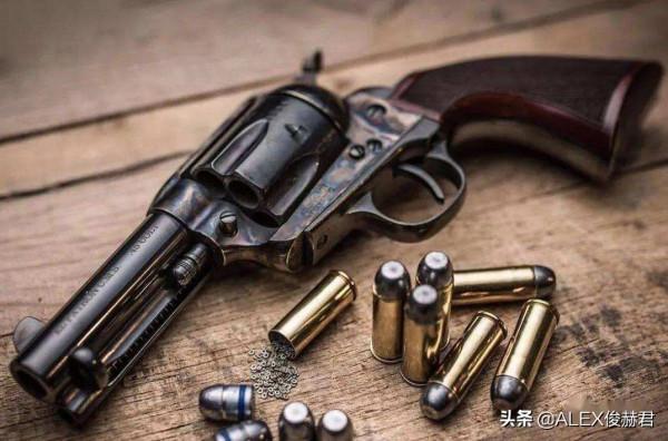 一念之間：彈夾、彈匣、彈鼓、彈盤之間的差距究竟有多大