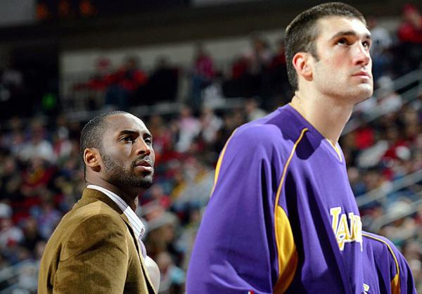 屠龍賽季 巔峰科比身邊的幫手都是誰? 屠龍賽季 巔峰科比身邊的幫手都是誰?