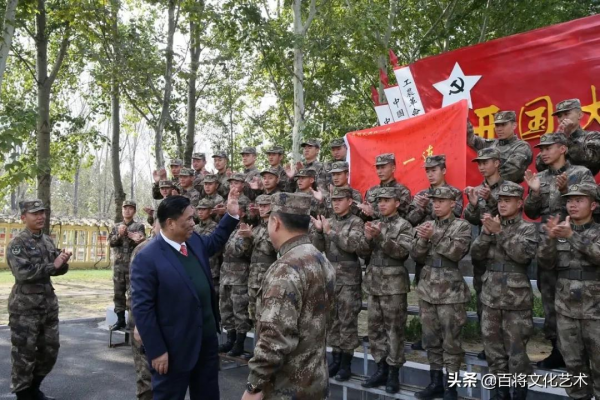 「紅星線上」王啟發走進“開國大典紅一師”特別有感悟特別有精神 「紅星線上」王啟發走進“開國大典紅一師”特別有感悟特別有精神
