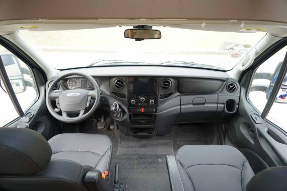 價格相當，鳳凰這兩款房車怎麼選？鳳凰上途T1VS鳳凰上途C1風尚版