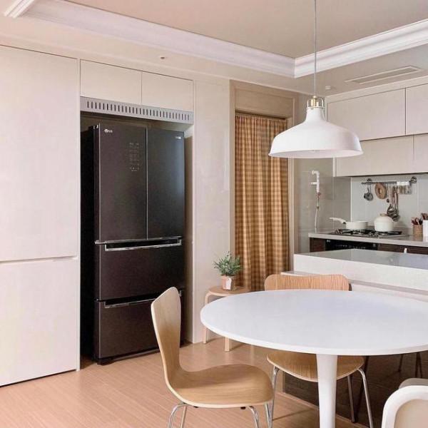 一個人的精緻生活！126平讓她佈置得溫暖治癒，住多久都不會膩