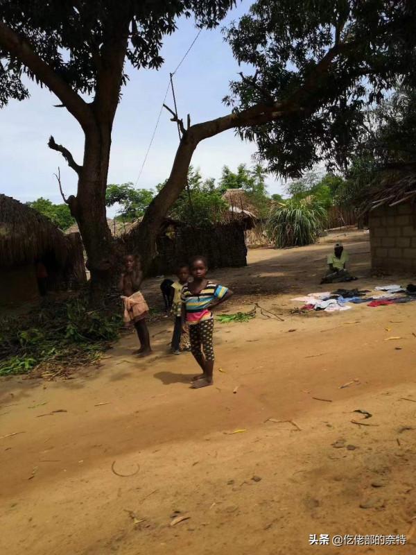 太平洋島國索羅門群島上的原住民生活掠影