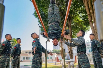 發光人|“畢班”一出,誰與爭鋒? 發光人|“畢班”一出,誰與爭鋒?