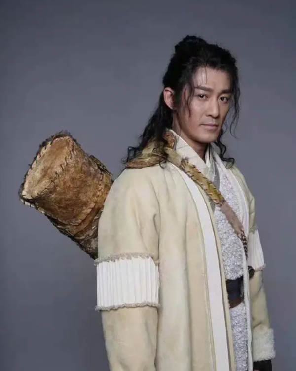 倚天屠龍記變“群魔亂舞”，林峰主演被嘲毀童年，古天樂燙頭演爹