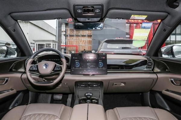 車長4980mm，最高續航605公里，20.98萬起，漢EV究竟值不值得買？