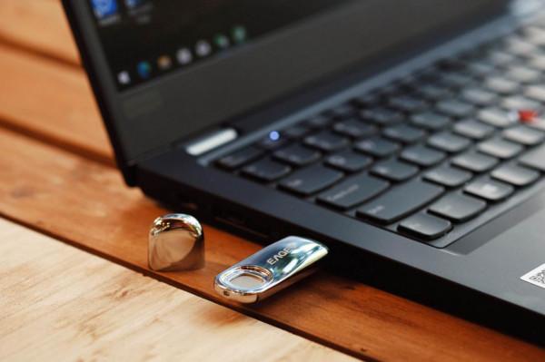 給資料加把鎖 憶捷指紋加密隨身碟體驗分享 給資料加把鎖 憶捷指紋加密隨身碟體驗分享