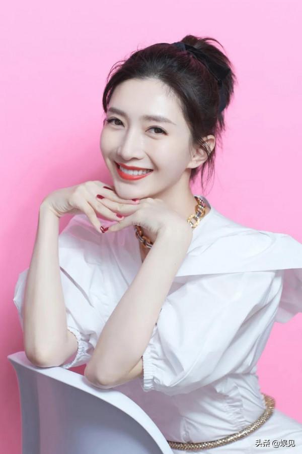 江疏影氣質迷人