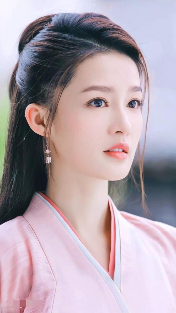 李沁為什麼總也不紅？