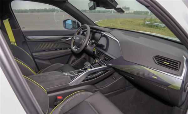 星越S顏值很高,配置豐富,2.0T動力充沛,底盤比本田CR-V有質感 星越S顏值很高,配置豐富,2.0T動力充沛,底盤比本田CR-V有質感