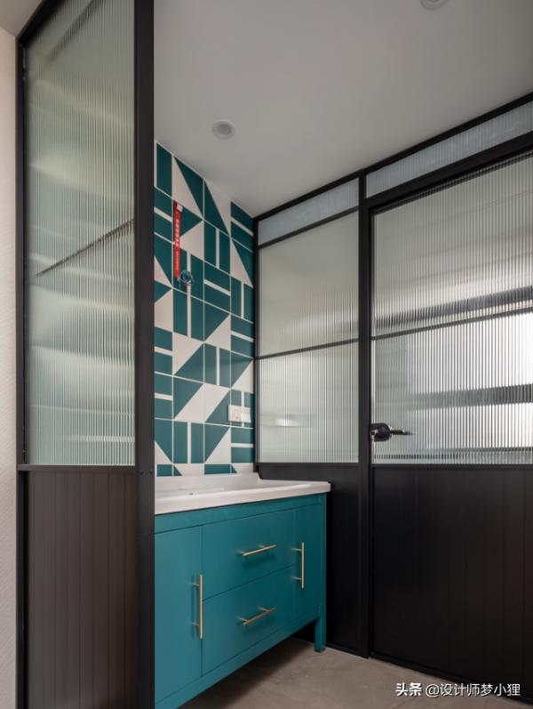 為什麼別人家的長虹玻璃門這麼好看？看完再選室內門不翻車