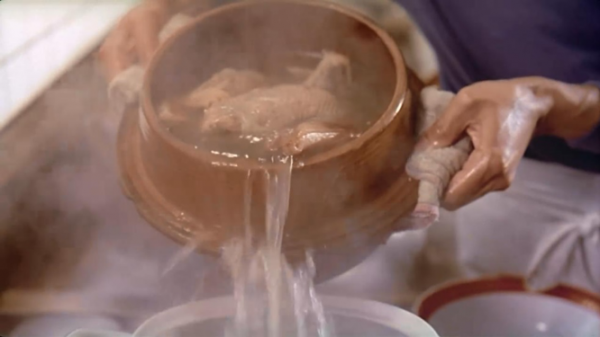 吃雞、松茸、手抓羊肉，給人類學家帶了怎樣的考驗？