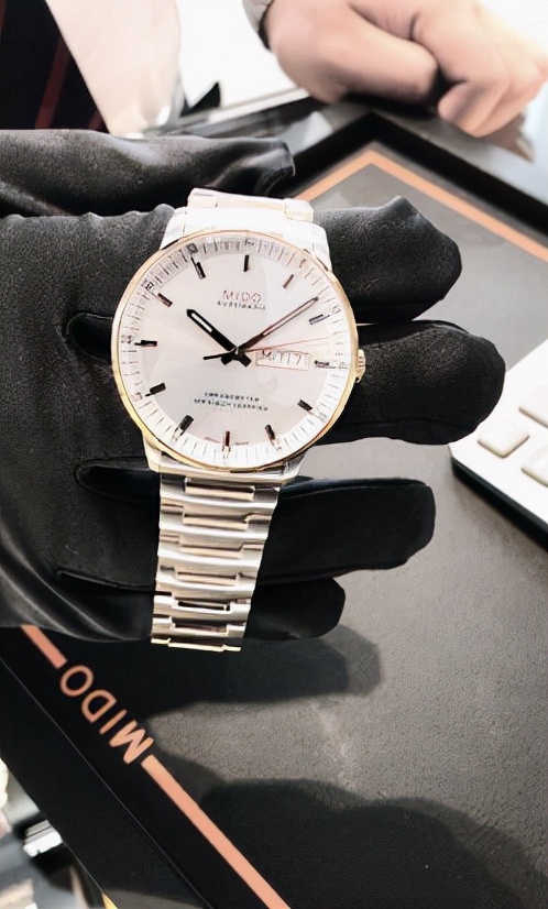 天堂一樣的小鎮,抬頭就能看到雪山,低頭就是牛羊 天堂一樣的小鎮,抬頭就能看到雪山,低頭就是牛羊