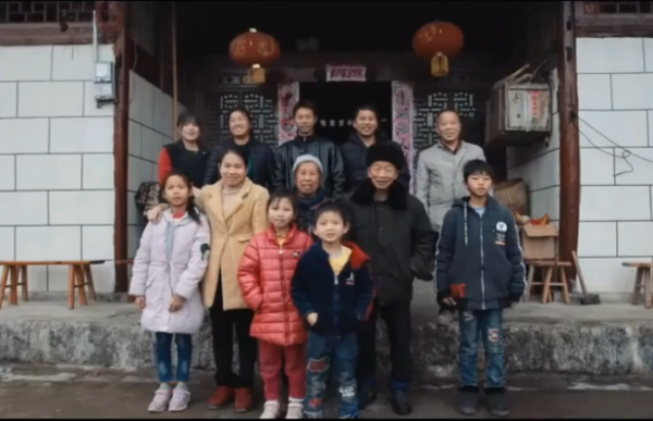 騎摩托橫跨4省全程1350公里回家過年是什麼感覺，這紀錄片告訴你