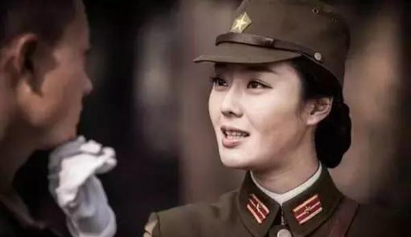 日本女兵穿軍裝為何配裙子？不僅是為了省物資，還有另一個原因