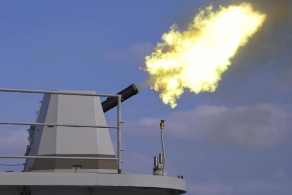 淬火礪劍！南部戰區海軍某基地新年度開訓