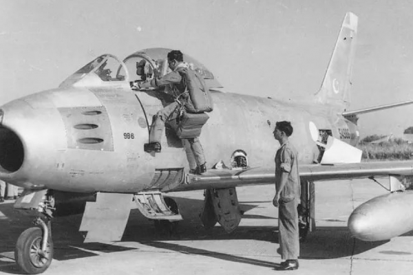 65年印巴戰爭,印度全面進攻巴鐵,毛主席下最後通牒:給印度3天 65年印巴戰爭,印度全面進攻巴鐵,毛主席下最後通牒:給印度3天