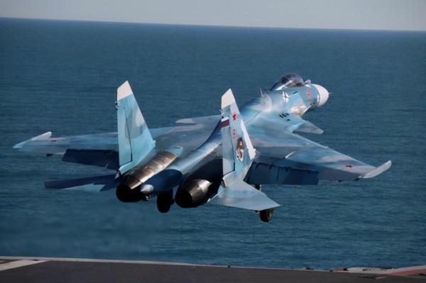 殲-15艦載機,重塑中國海戰體系,全面領先蘇-33,不輸美國大黃蜂 殲-15艦載機,重塑中國海戰體系,全面領先蘇-33,不輸美國大黃蜂